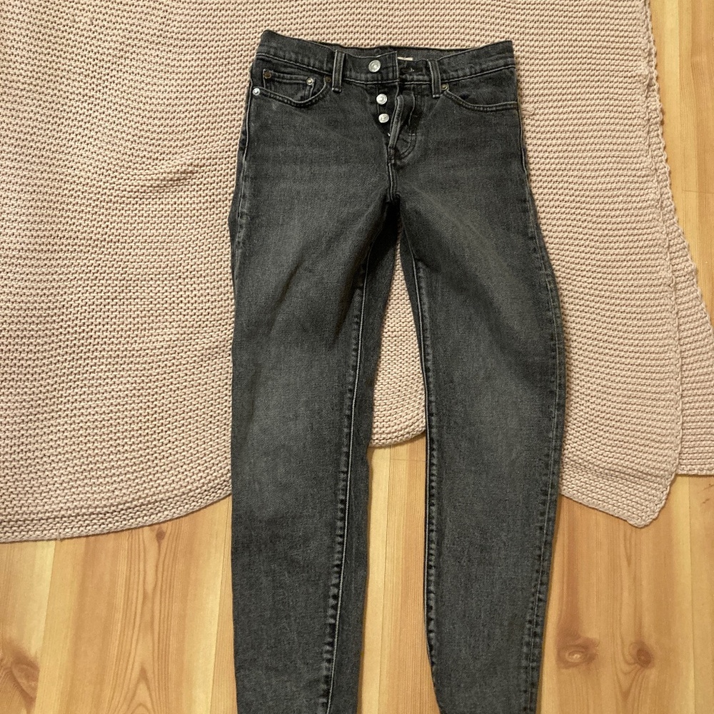 Levi’s Wedgie straight fit jeans